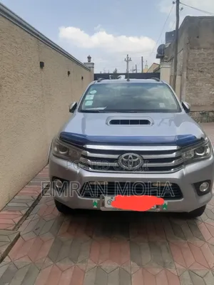 Toyota Hilux 2017 Silver
