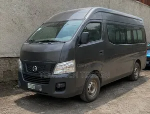 Nissan Caravan (Urvan) 2017 Grey