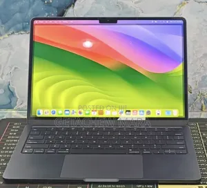 New Laptop Apple MacBook Air 2023 M2 8GB Intel SSD 512GB