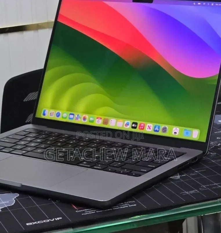 New Laptop Apple MacBook Air 2023 M2 8GB Intel SSD 512GB