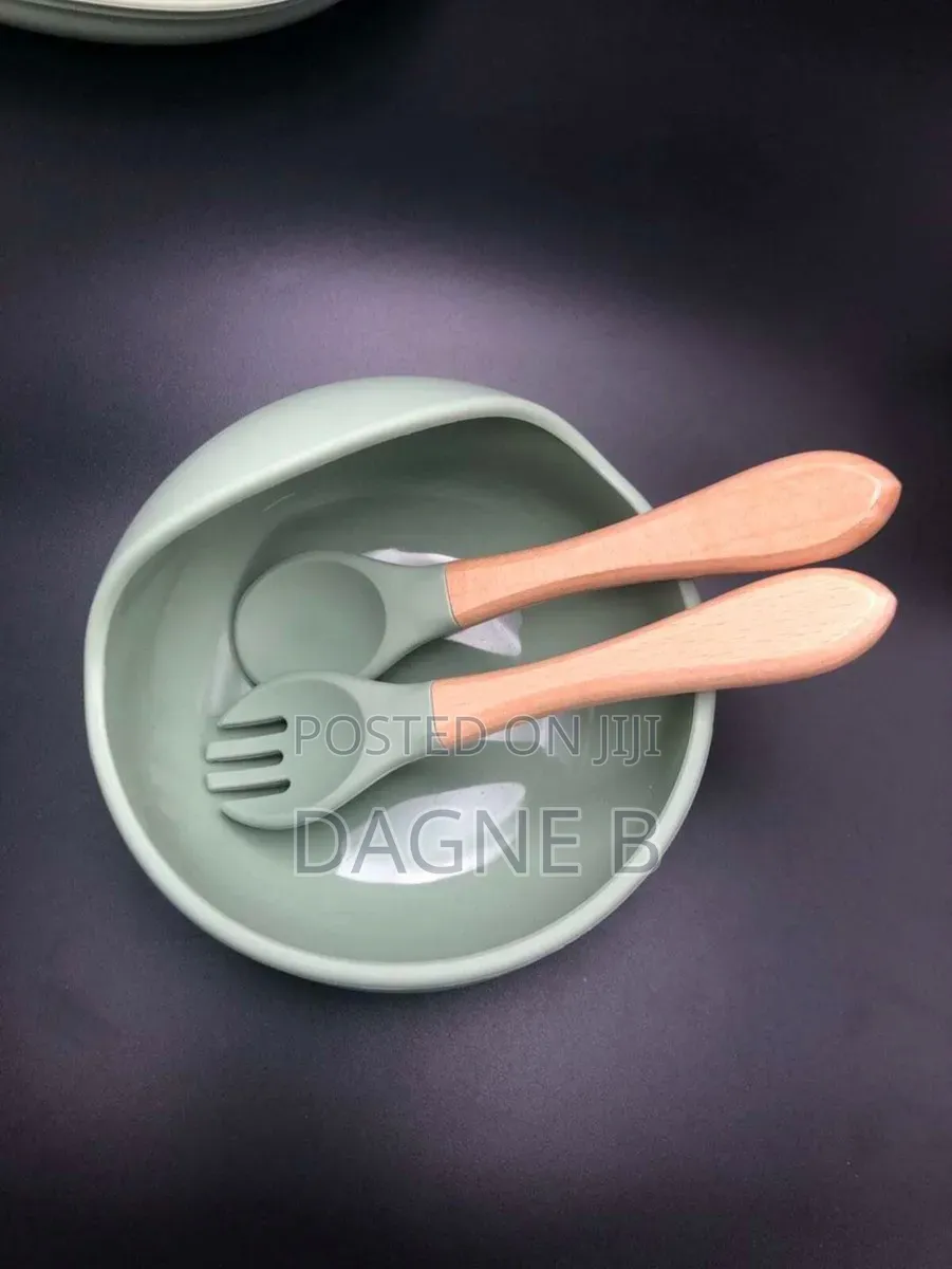 Silicone Baby Toddler Feeding Set 6 PCS የሲሊኮን የህፃናት መመገቢያ