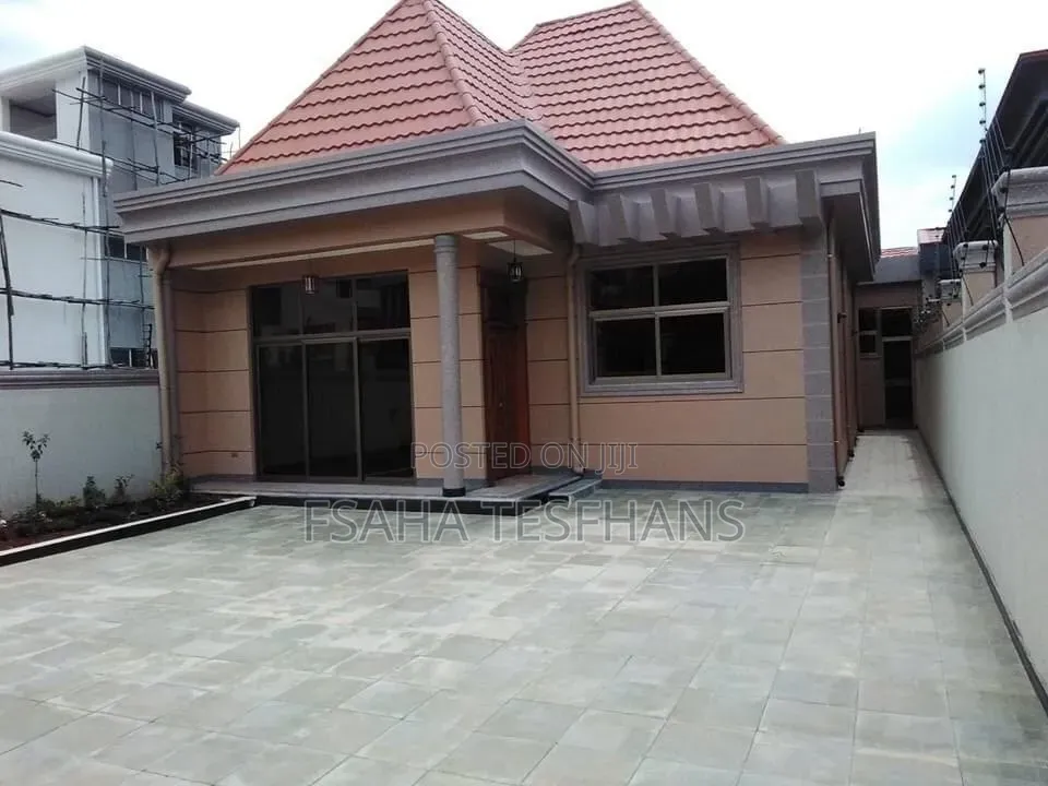 Furnished 5bdrm Villa in House, Bole for sale