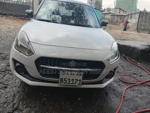 Suzuki Swift 2022 Ivory