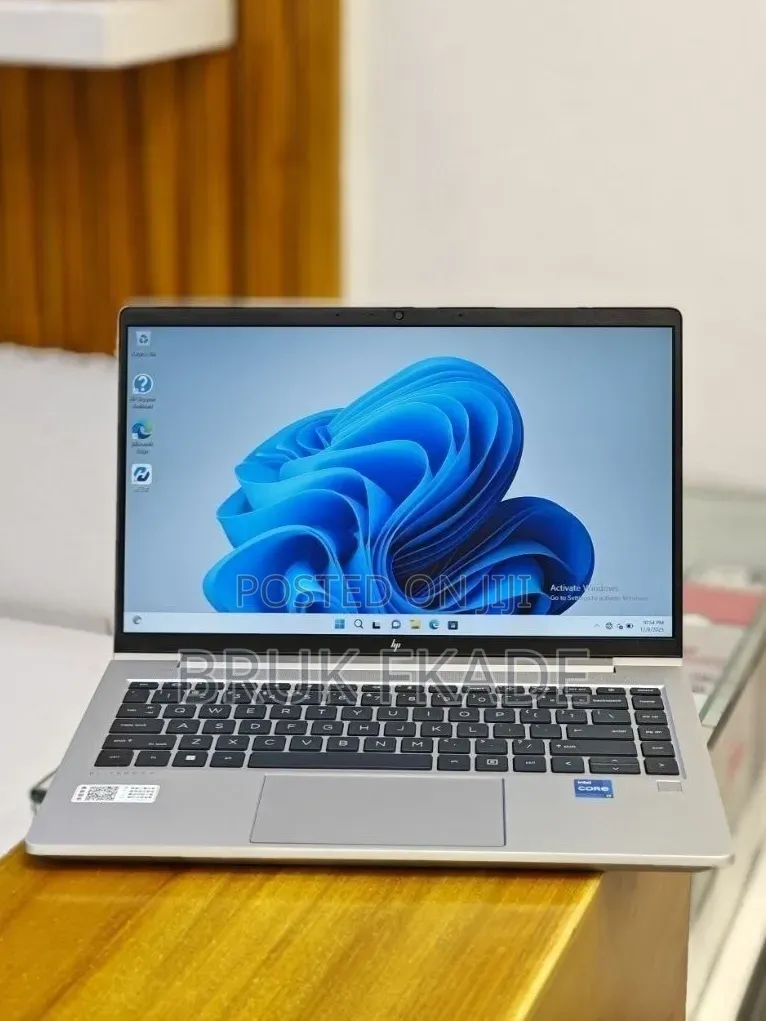 New Laptop HP ProBook 440 G10 16GB Intel Core i7 SSD 1T