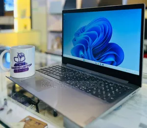 New Laptop Lenovo IdeaPad S145 128GB Intel Core i7 SSD 1T