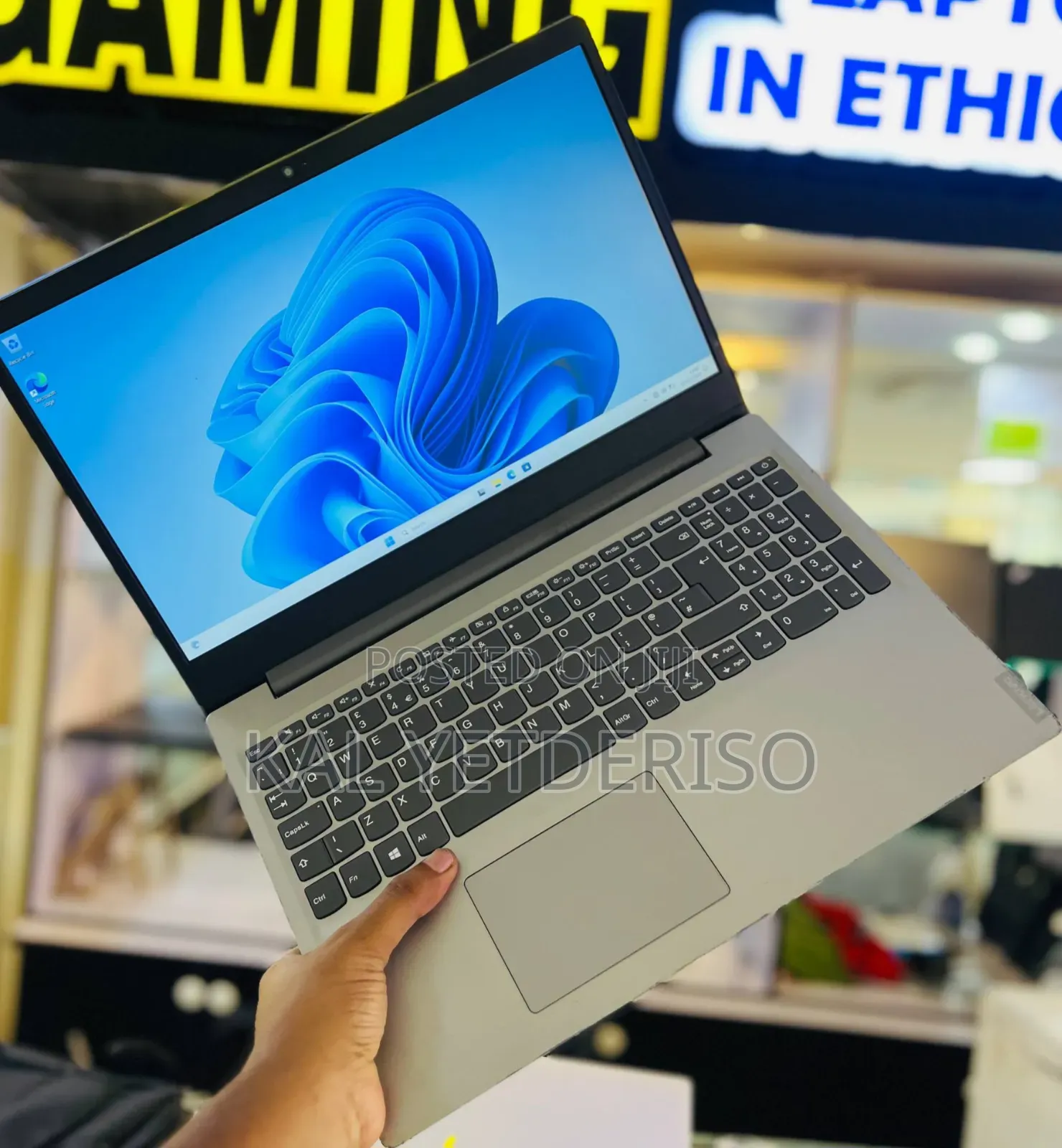 New Laptop Lenovo IdeaPad S145 128GB Intel Core i7 SSD 1T