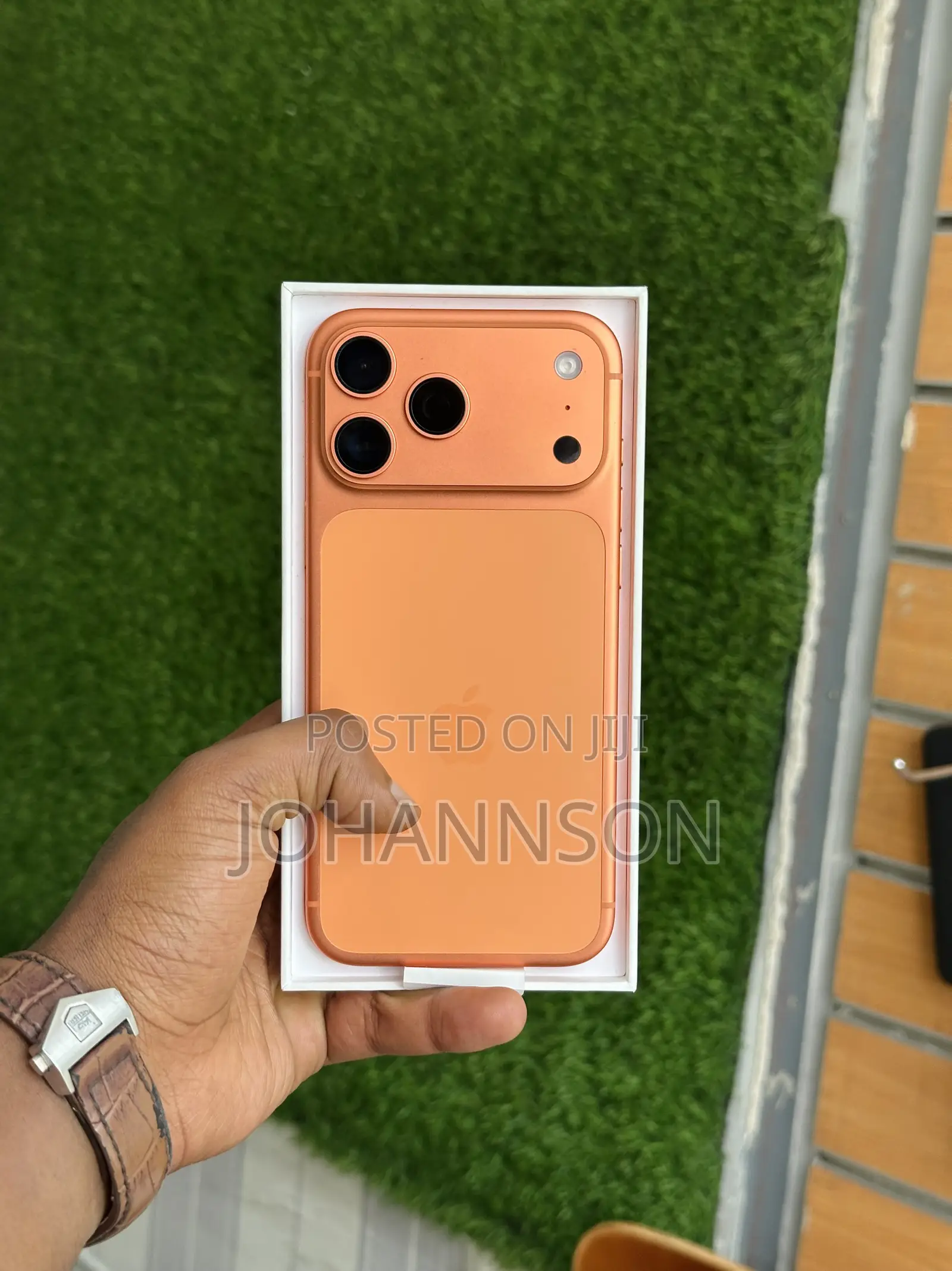 New Apple iPhone 17 Pro Max 256 GB Orange