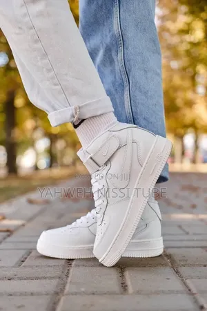 Nike Air Force 1 Mid '07 Triple White