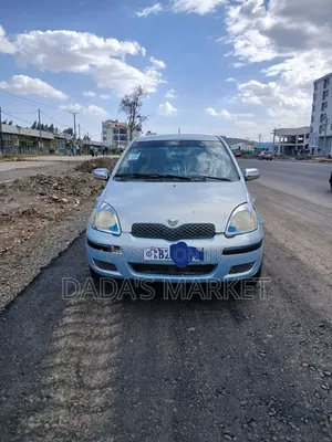 Toyota Vitz 2004 Blue