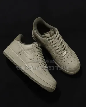 Nike Air Force 1 '07 Lv8 "Light Army"