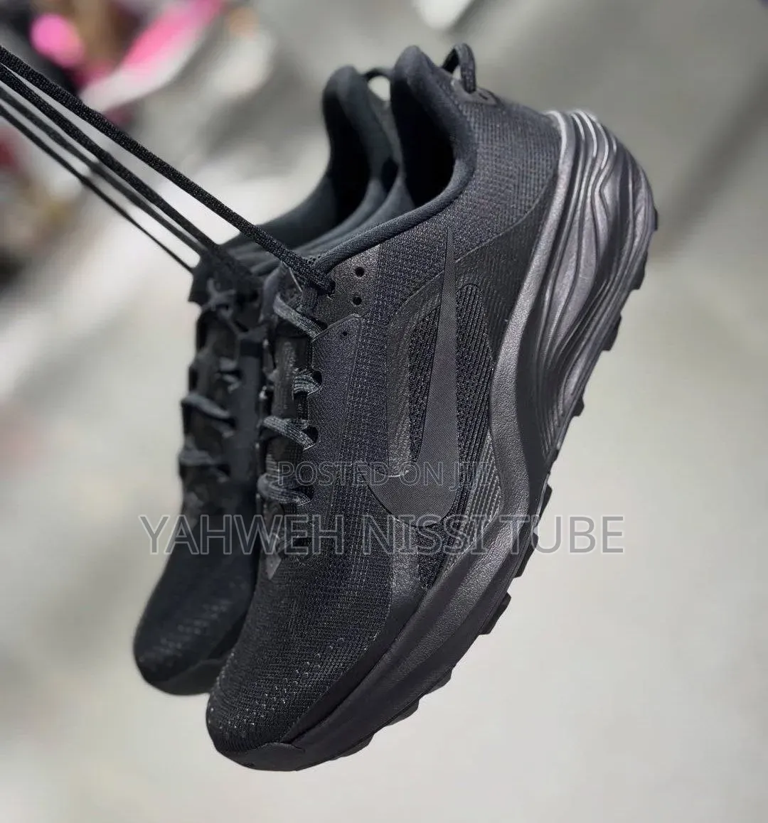 Nike Acg Pegasus Trail-Running Sleek, All-Black "Anthracite"