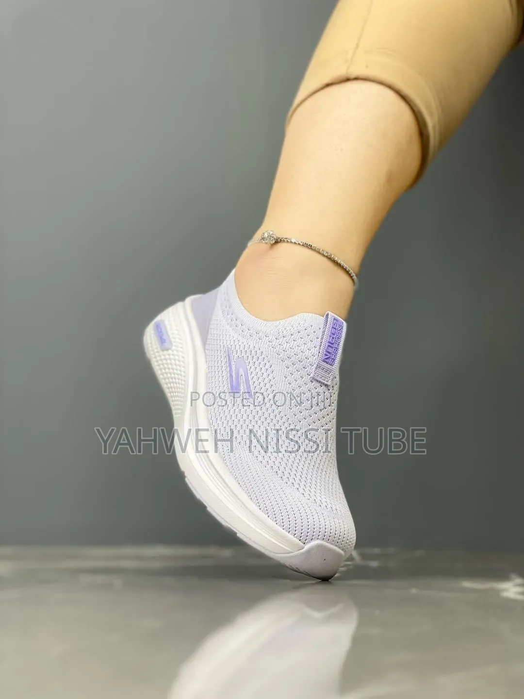 Skechers Women's Gorun Elevate 2.0 - Cadena Sneakers