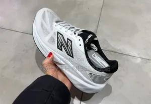 New Balance Fuelcell Rebel V5 Running White/Black