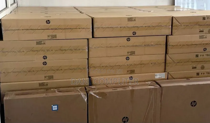 New HP 200 G4 22 All-in-One 16GB Intel Core i7 SSD 512GB