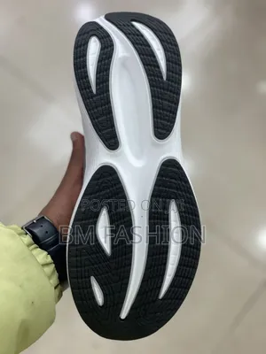 Skechers Max Cushion: Max Outfits