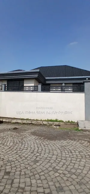 Furnished 5bdrm Villa in Legetafo Area, Oromia-Finfinne for sale