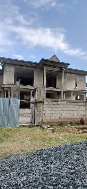 6bdrm Townhouse/Terrace in Rosseta Realstate, Oromia-Finfinne for sale