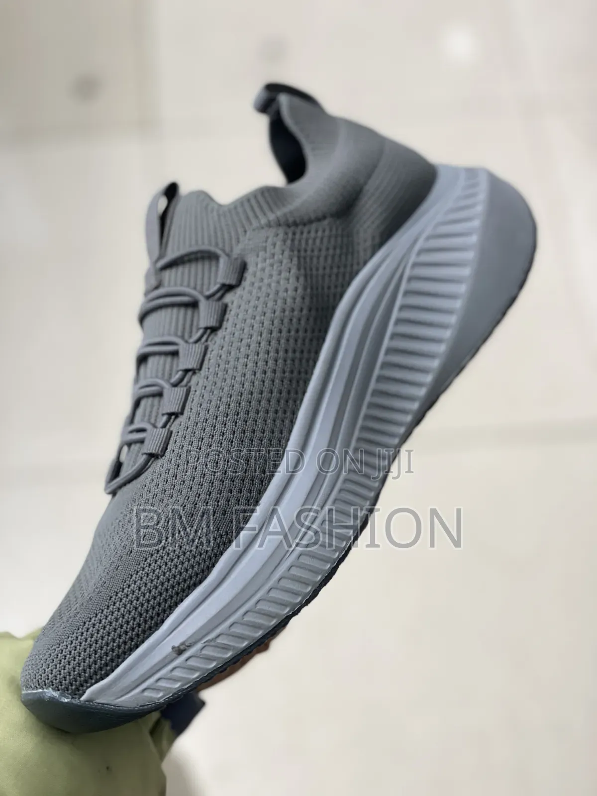 Skechers Sneakers: Maximum Work Area Comfort