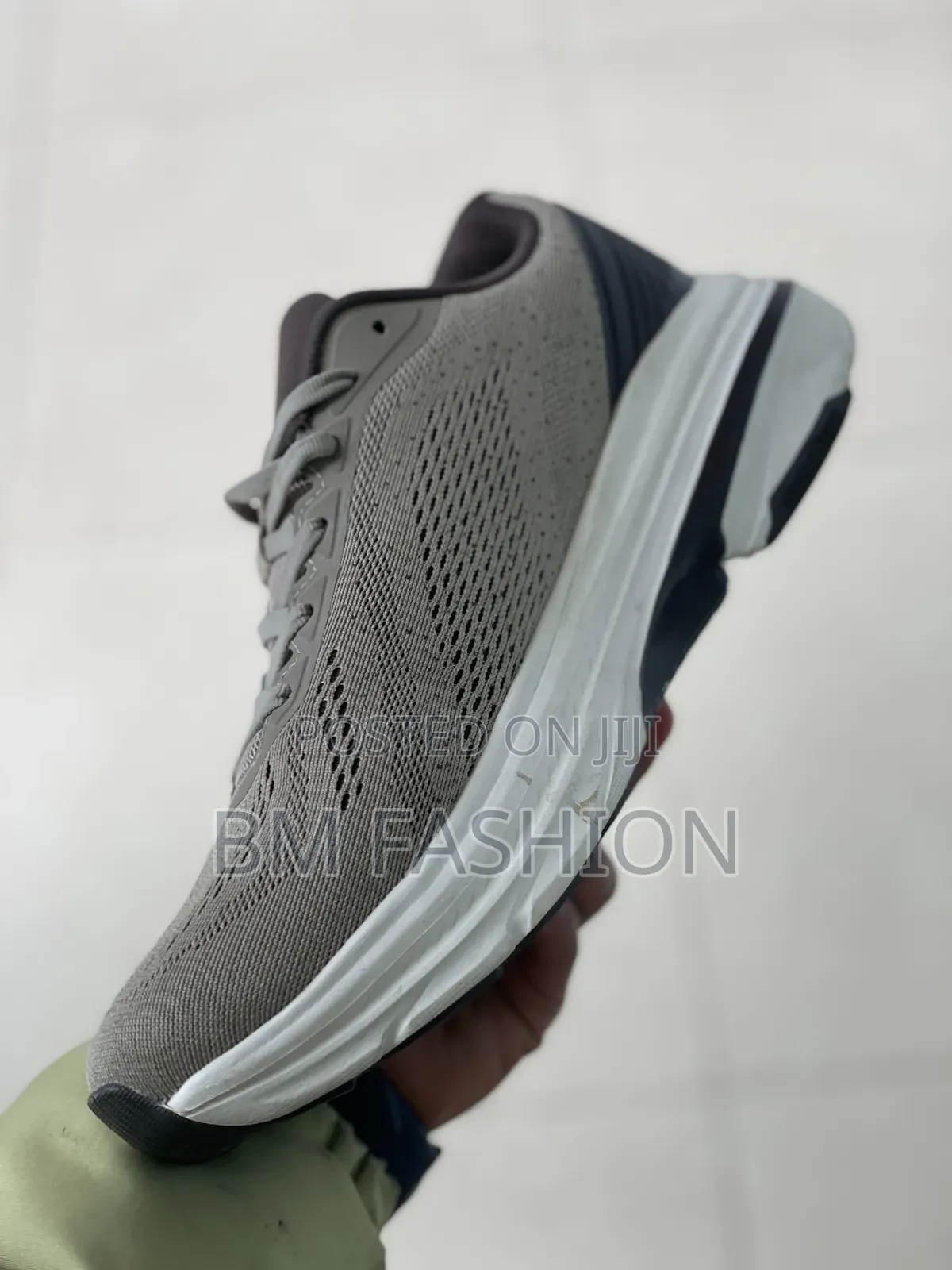 Skechers Max Cushion: Work Friendly