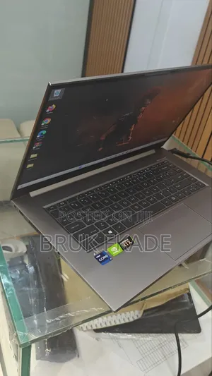 New Laptop HP ZBook 15 32GB Intel Core i7 SSD 512GB