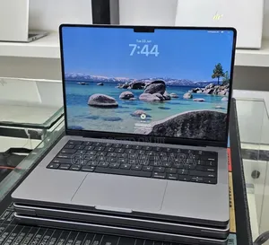 New Laptop Apple MacBook Pro 2021 M1 32GB Apple M1 Pro SSD 512GB