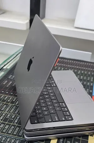 New Laptop Apple MacBook Pro 2021 M1 32GB Apple M1 Pro SSD 512GB