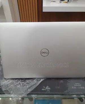 New Laptop Dell XPS 15 16GB Intel Core i7 SSD 512GB