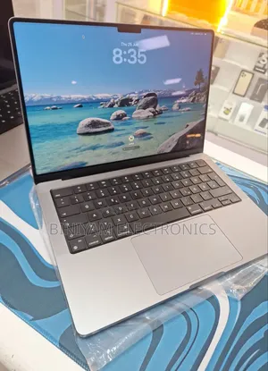 New Laptop Apple MacBook Pro 2021 M1 16GB Apple M1 Pro SSD 512GB