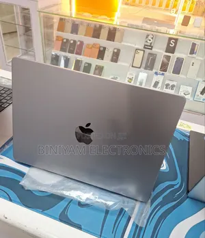 New Laptop Apple MacBook Pro 2021 M1 16GB Apple M1 Pro SSD 512GB