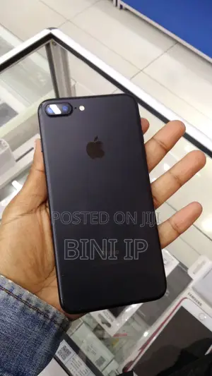 New Apple iPhone 7 Plus 128 GB Black