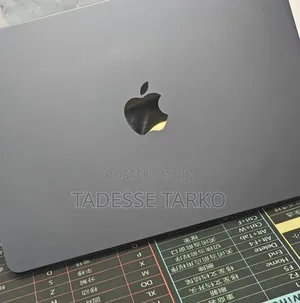 New Laptop Apple MacBook Air 2022 M2 8GB Apple M2 SSD 512GB