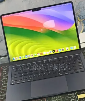 New Laptop Apple MacBook Air 2022 M2 8GB Apple M2 SSD 512GB