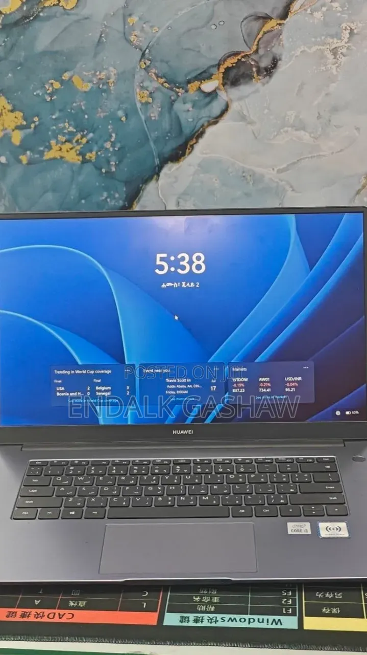 New Laptop Huawei MateBook HZ-W19 8GB Intel Core i3 SSD 256GB