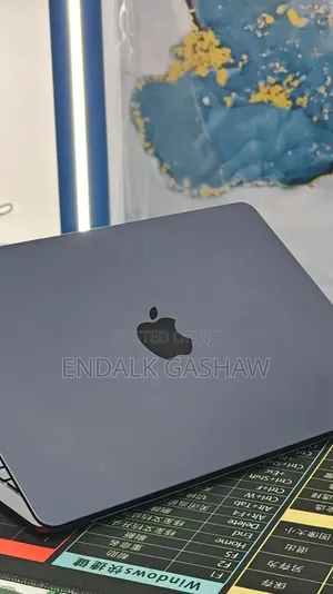 New Laptop Apple MacBook Air 2022 M2 8GB Apple M2 SSD 512GB