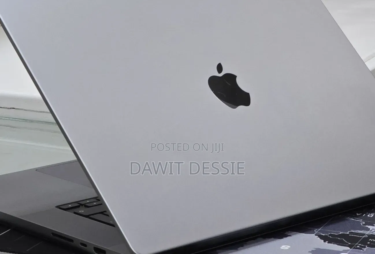 New Laptop Apple MacBook Pro 2021 M1 32GB Apple M1 Max SSD 1T