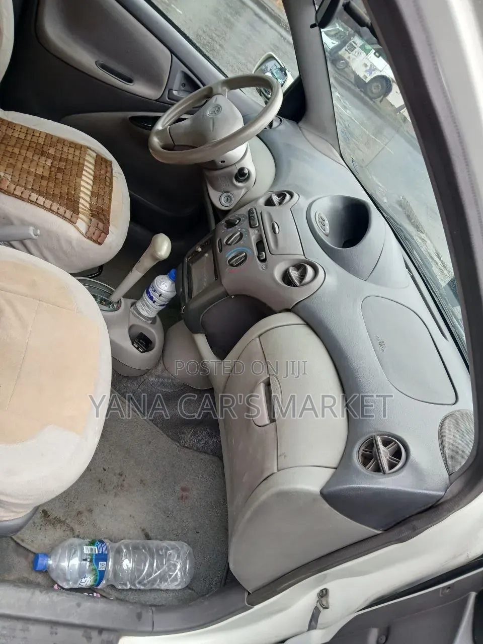 Toyota Platz 2005