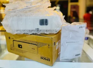 Brand New Epson Projector Co-W01
With Remote and Manual