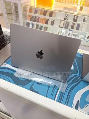 New Laptop Apple MacBook Pro 2021 M1 16GB Apple M1 Pro SSD 512GB