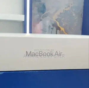 New Laptop Apple MacBook Pro 2025 M5 16GB Apple M5 SSD 512GB