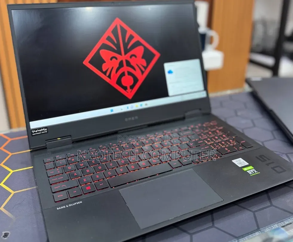 New Laptop HP Omen 15 16GB Intel Core i7 SSD 512GB
