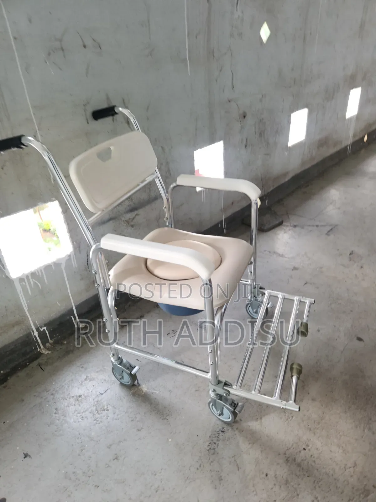 Mobile Shower Toilet Commode Chair Bathroom Bedside Aluminum Medical