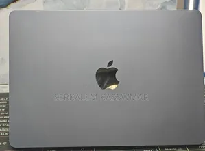 New Laptop Apple MacBook Air 2022 M2 8GB Apple M2 SSD 512GB