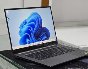 New Laptop HP ZBook 15 32GB Intel Core i7 SSD 512GB