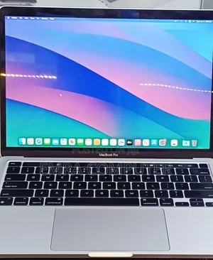 New Laptop Apple 16GB Apple M1 Pro SSD 256GB