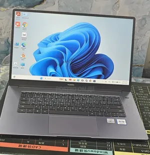 New Laptop Huawei Matebook D 15 8GB Intel Core i3 SSD 256GB