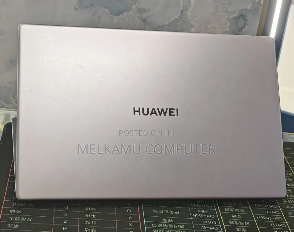 New Laptop Huawei Matebook D 15 8GB Intel Core i3 SSD 256GB