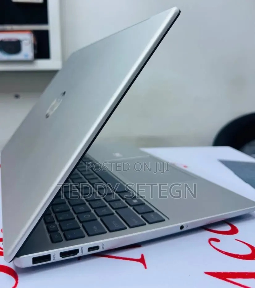 New Laptop HP Stream Notebook 16GB Intel Core i7 SSD 512GB