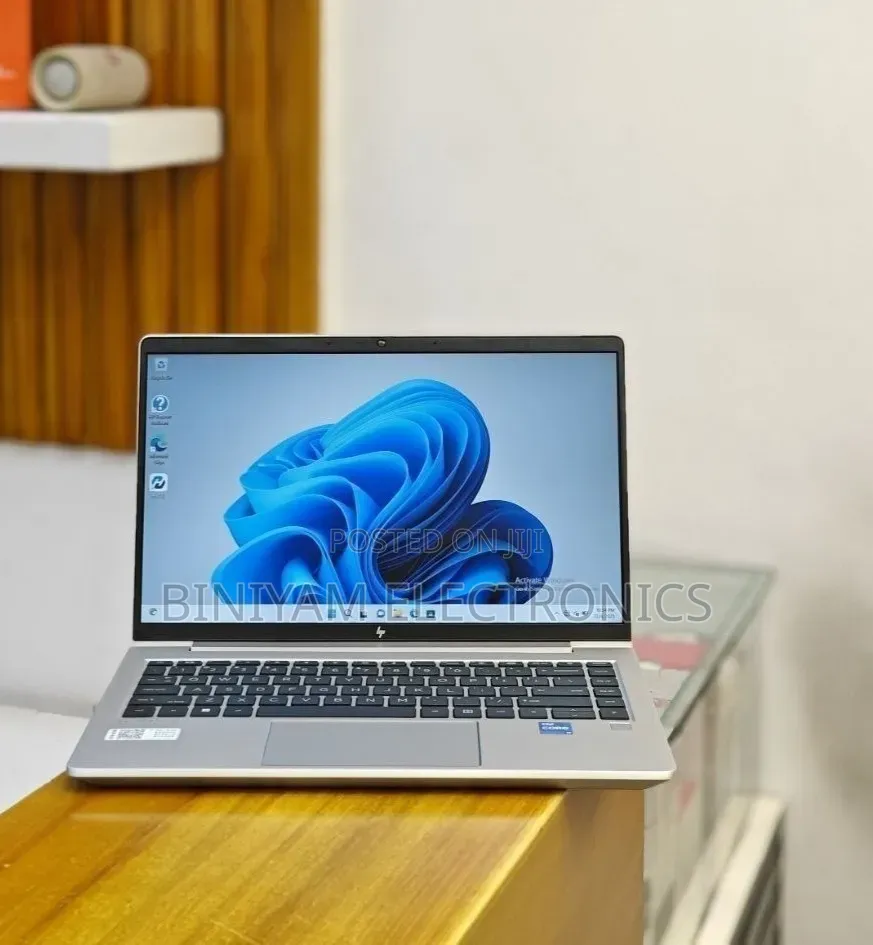 New Laptop HP ProBook 440 G10 16GB Intel Core i7 SSD 1T