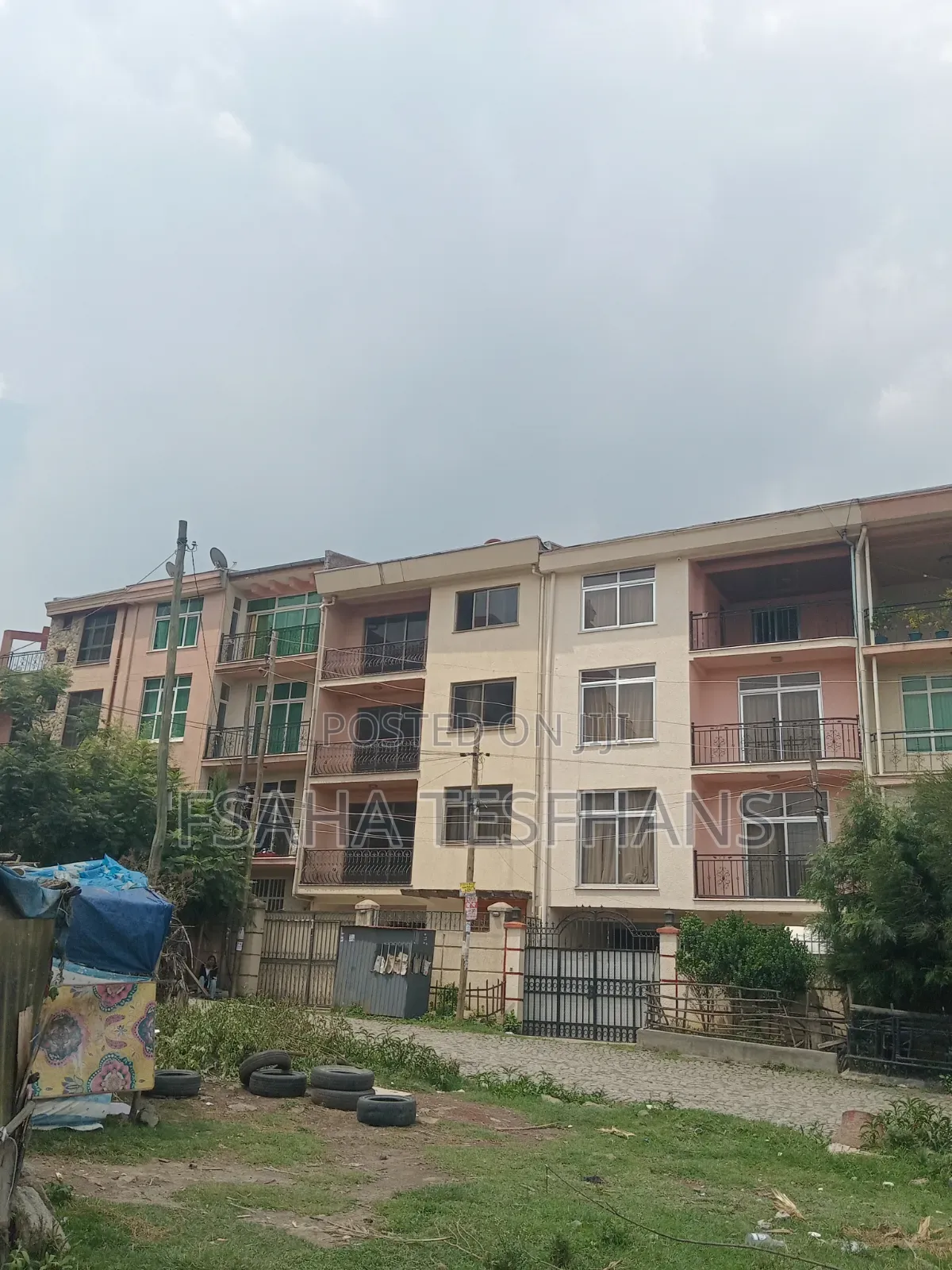 6bdrm House in House G+3, Bole for rent