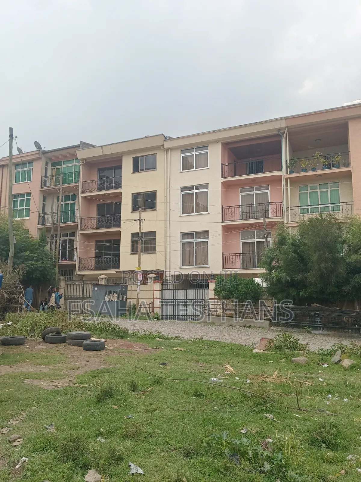 6bdrm House in House G+3, Bole for rent
